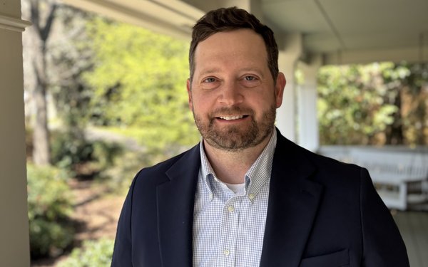Jeremy Dunn Headshot